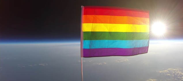bandiera gay spazio
