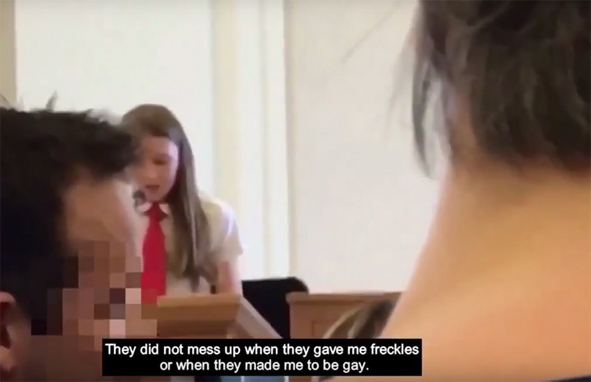 12enne in chiesa: "Dio mi ha dato le lentiggini e mi ha fatta gay. Lui ama tutto il suo creato" (VIDEO)