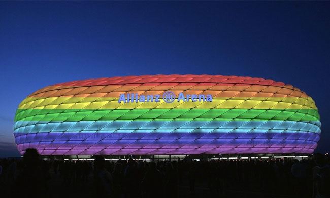 Quando il calcio tifa per i diritti LGBT