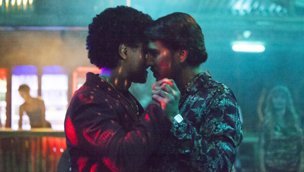 Narcos 3: tutti pazzi per il bacio gay che nessuno si aspettava