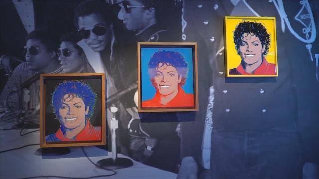 ‘On the wall’, la mostra dedicata a Michael Jackson per i suoi 60 anni (VIDEO)